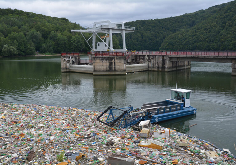 Wartung von Wasserkraftanlagen und Staudämmen