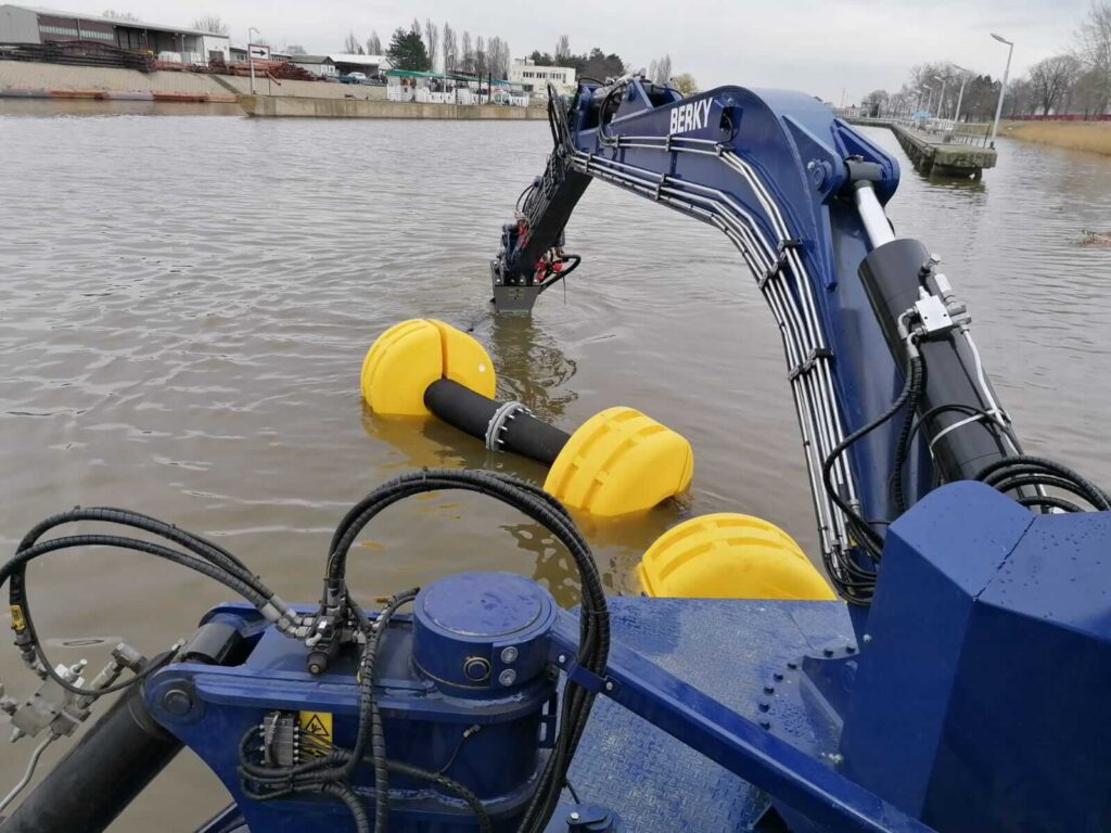 BERKY Poseidon 770 Schlammpumpe im Einsatz